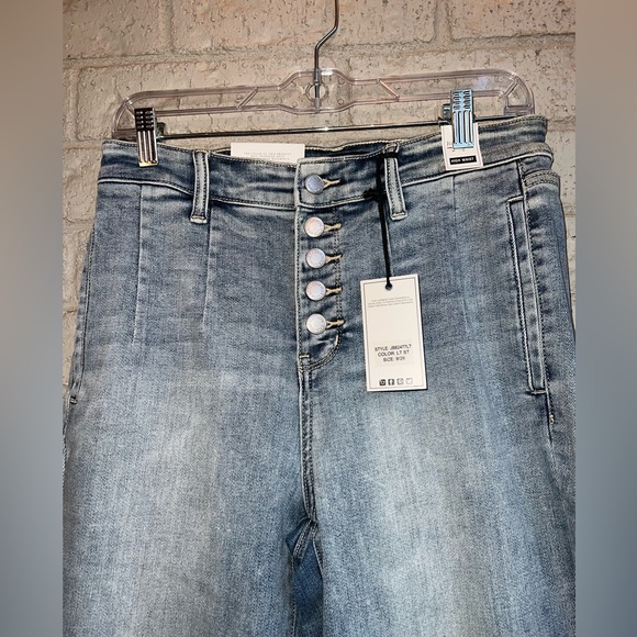 Judy Blue wide leg cropped size 9/29 - Picture 2 of 12